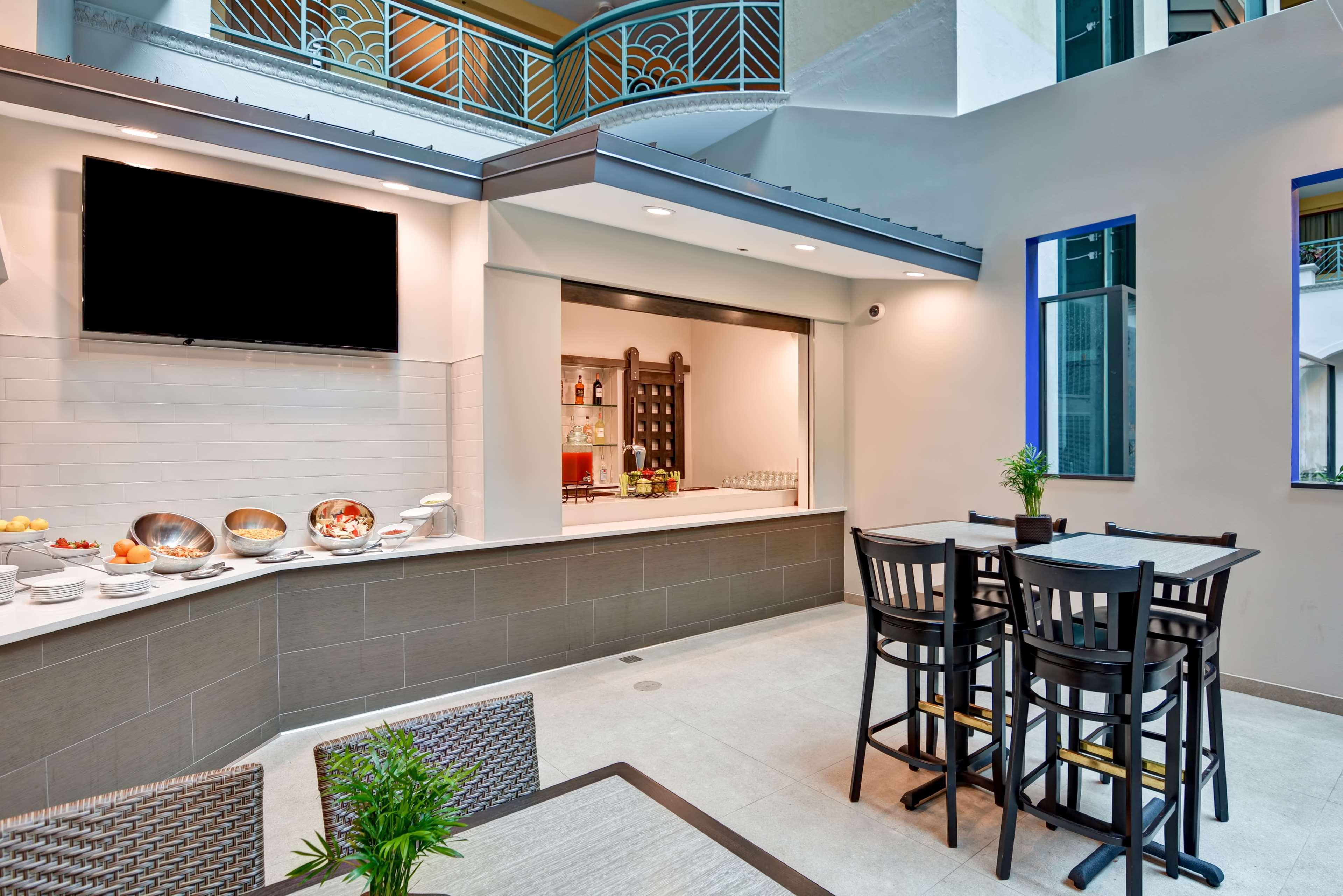 Embassy Suites By Hilton Miami International Airport Miami Springs Ngoại thất bức ảnh