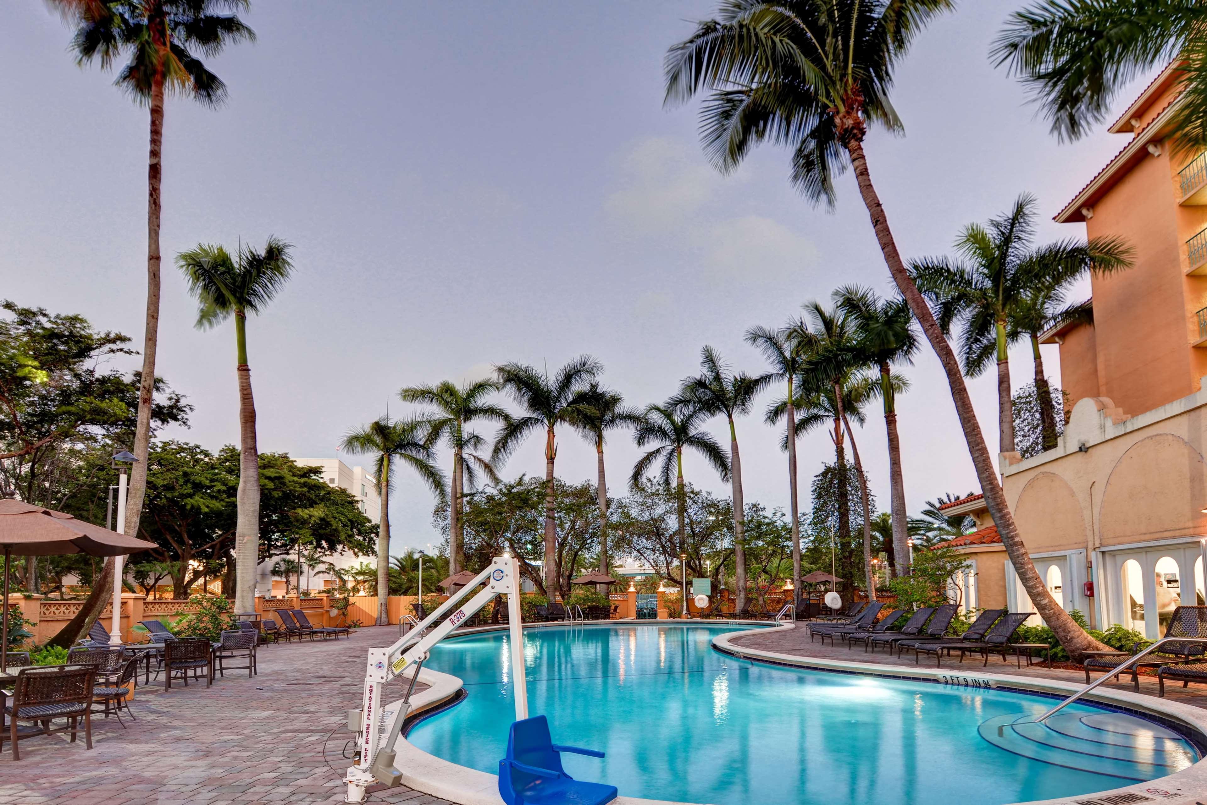 Embassy Suites By Hilton Miami International Airport Miami Springs Ngoại thất bức ảnh