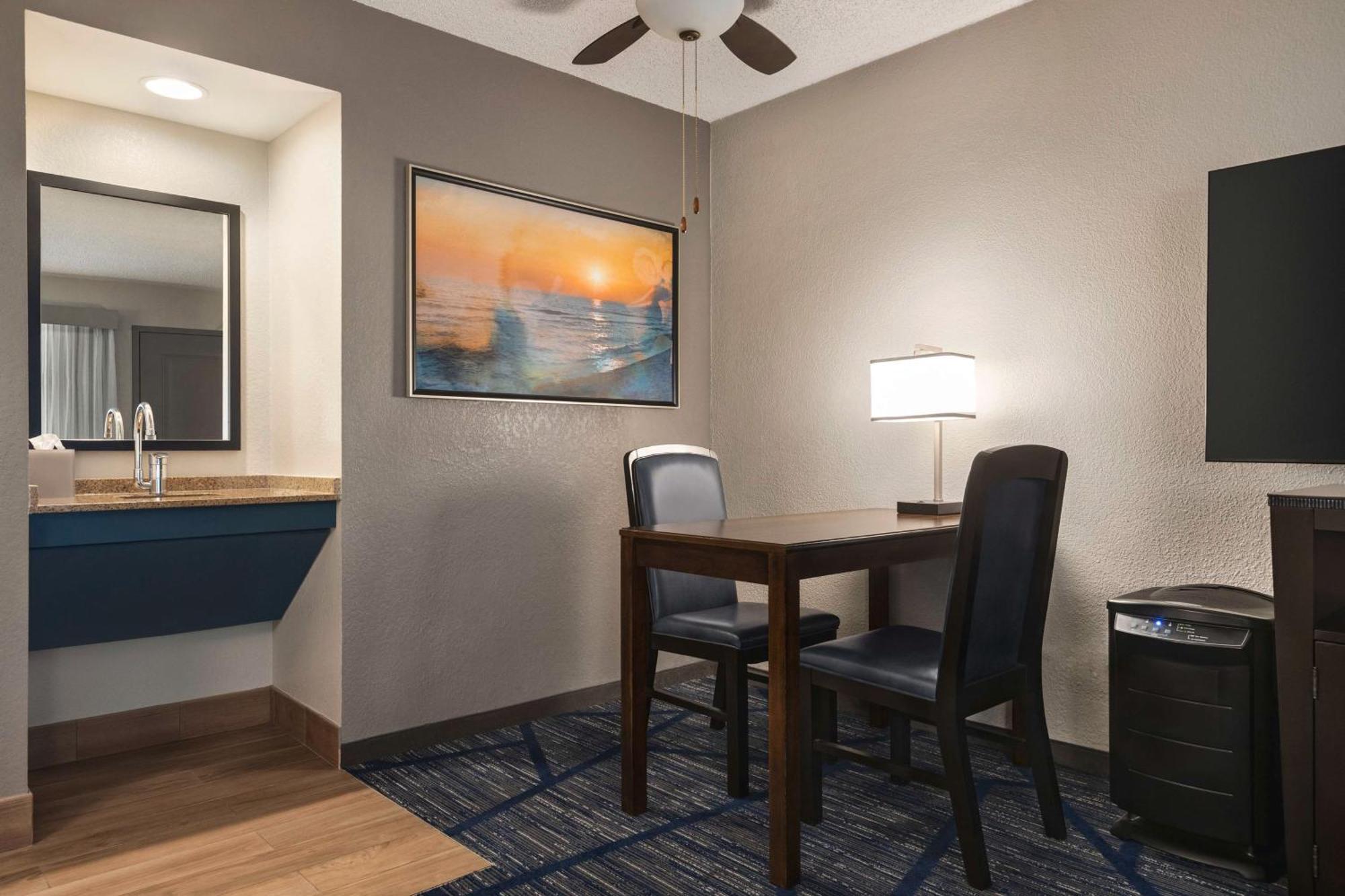 Embassy Suites By Hilton Miami International Airport Miami Springs Ngoại thất bức ảnh