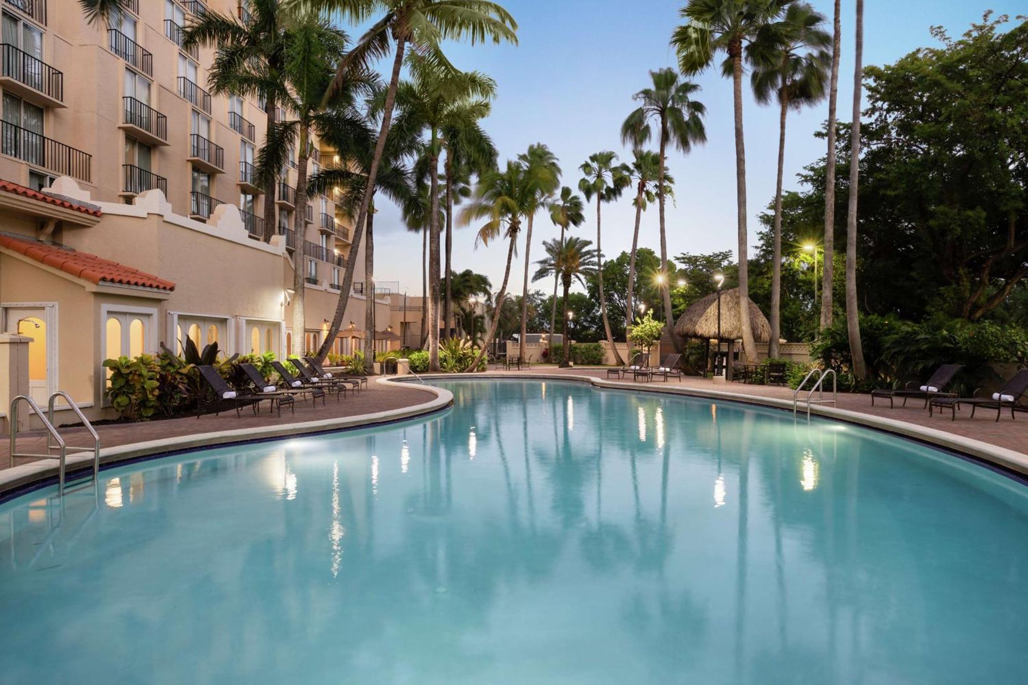 Embassy Suites By Hilton Miami International Airport Miami Springs Ngoại thất bức ảnh