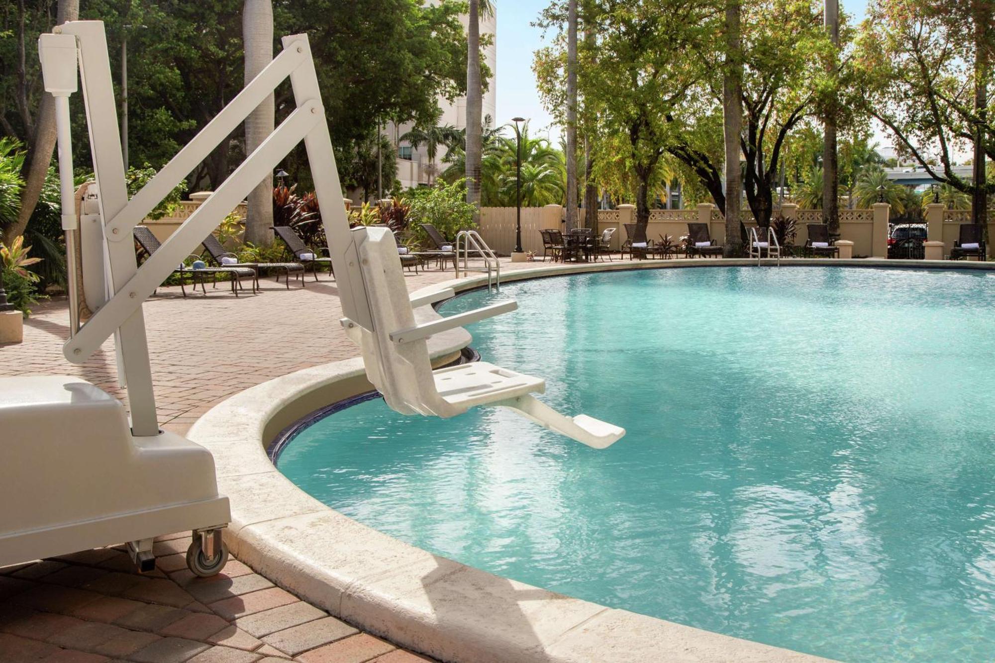 Embassy Suites By Hilton Miami International Airport Miami Springs Ngoại thất bức ảnh